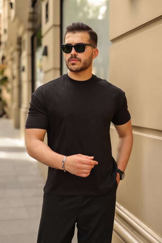 Erkek Kolları Dar Kesim Rahat Kalıp Basic Tişört
